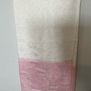 Luxurious Pink and White scarf/shawl